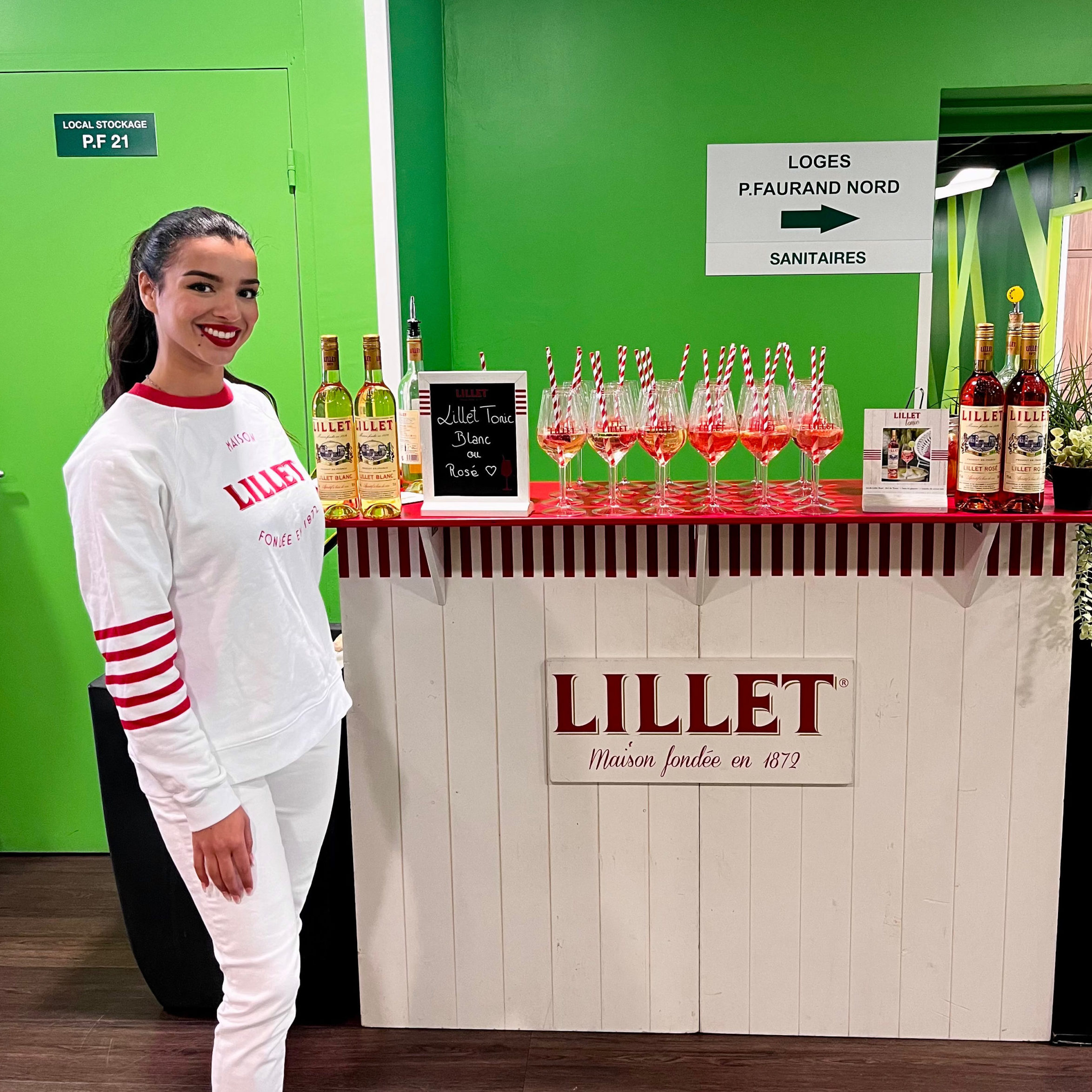 Léna au service Lillet